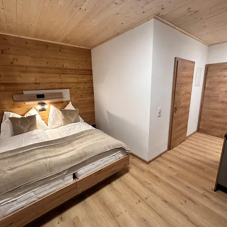 Apartament Alpin 105 *
